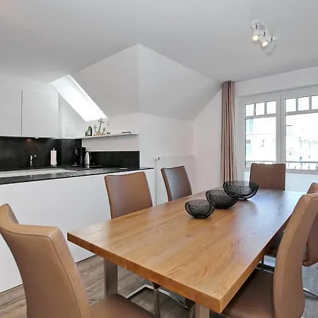 Hanse 319 Apartment *